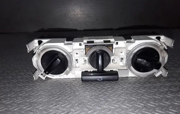 Skoda Fabia Mk1 (6Y) Climate control unit 6Y0819045D