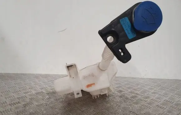 Mazda CX-5 Windshield washer fluid reservoir/tank KD3567480
