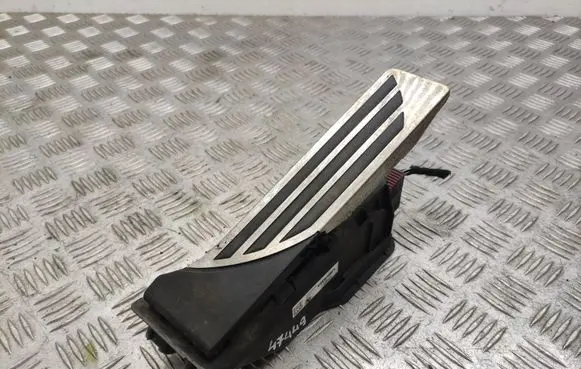 Alfa Romeo Giulia Accelerator throttle pedal 00505495400
