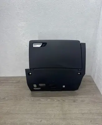 Audi A3 S3 8V Glove box 8V1857035D 8V1857035