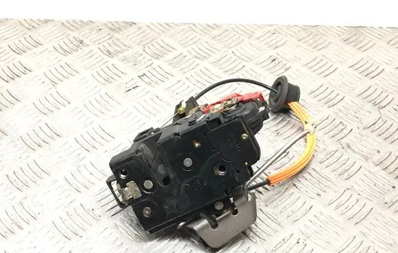 Audi A4 S4 B6 8E 8H Rear door lock 13061N 4608390160 PA6630GF