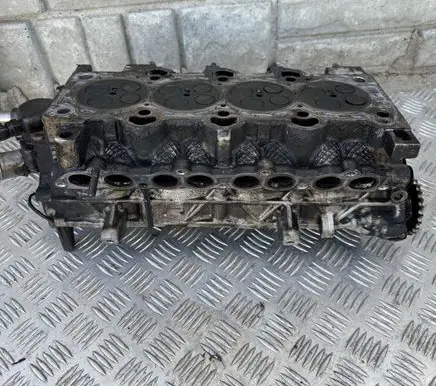 Hyundai ix35 Engine head 221112A200