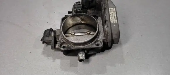 Mercedes-Benz E W210 Throttle valve 1131410025 0205003048