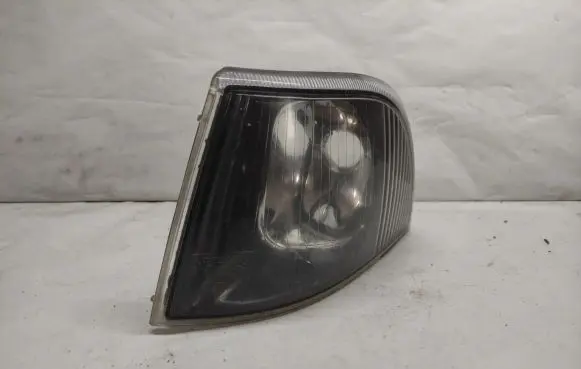 Volvo S40, V40 Front indicator light Q17731513LC
