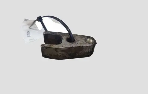 Jeep Grand Cherokee (WK) Fuel Injector clamp holder