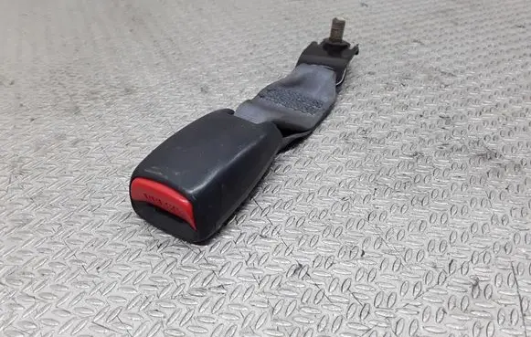 Honda HR-V Rear seatbelt buckle
