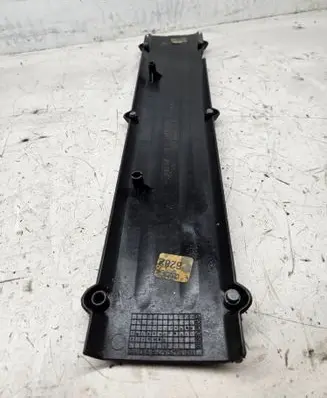 Jaguar XF X250 Rocker cam cover 6R8312025A