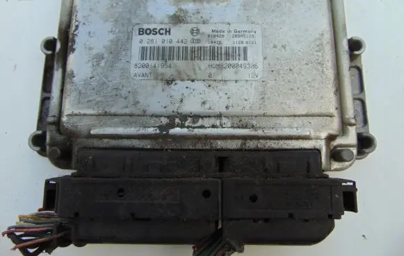 Renault Scenic I Engine control unit/module 8200141954