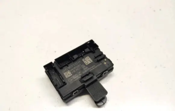 Audi Q7 4M Door control unit/module 4M0959592F 4M0959592H A2C7486601300