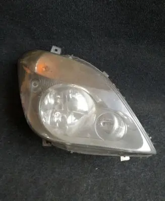 Mercedes-Benz Sprinter W906 Headlight/headlamp A9068200161