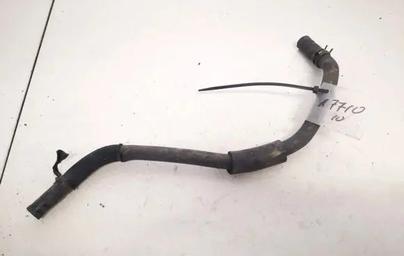 Toyota RAV 4 (XA20) Engine coolant pipe/hose