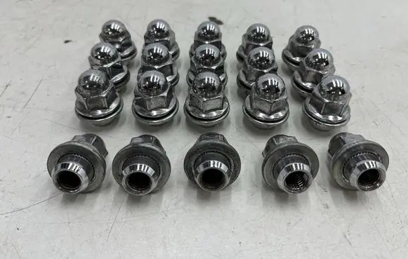 Mitsubishi Space Star Nuts/bolts 