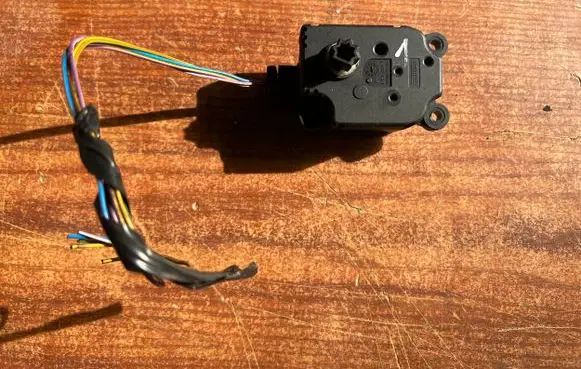 Ford Grand C-MAX Air flap motor/actuator 3M5H19E616AB