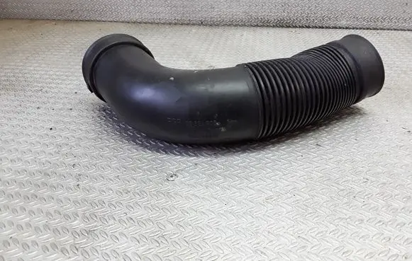 Chevrolet Cruze Air intake duct part 328765693