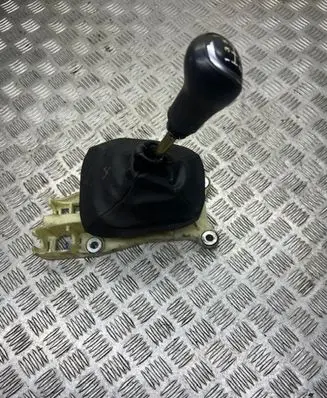 Mitsubishi Space Star Gear shifter/selector 2640A004