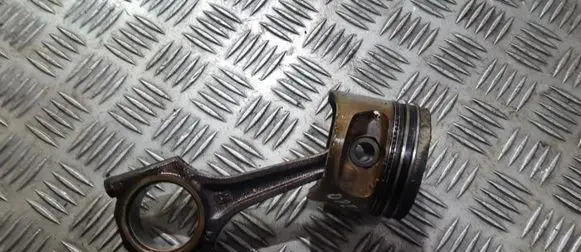 Opel Corsa B Piston with connecting rod