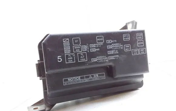 Toyota Corolla E110 Fuse module