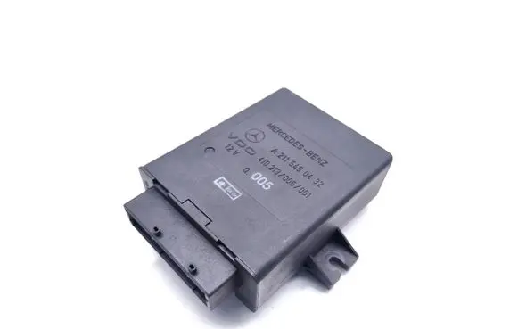 Mercedes-Benz E W211 Light module LCM A2115450432