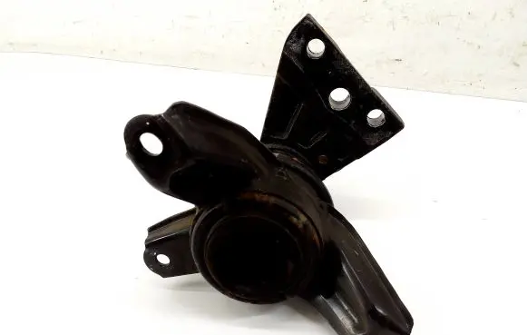 KIA Sportage Engine mount bracket 218233W050 218232Y600