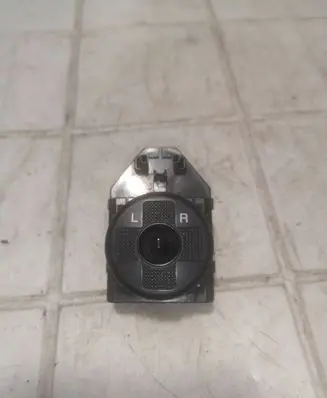 Hyundai Tucson JM Wing mirror switch