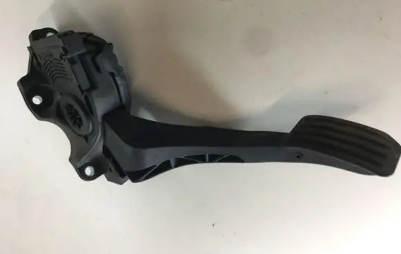 Ford S-MAX Accelerator throttle pedal 6G929F836LC C95YE01