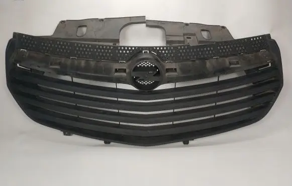 Opel Vivaro Front bumper upper radiator grill 623104066R