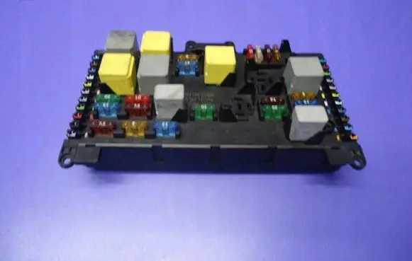 Mercedes-Benz Vito Viano W639 Fuse module A6395450401