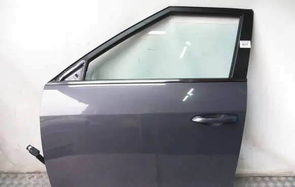 SsangYong Tivoli Front door