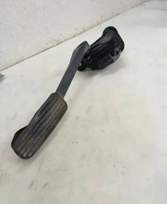 Volvo S80 Accelerator throttle pedal 9496822 B160 00776922