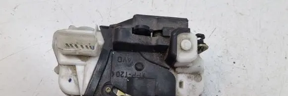 Peugeot 307 Front door lock