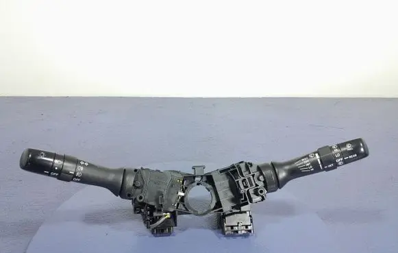 Toyota Prius (NHW20) Other switches/knobs/shifts