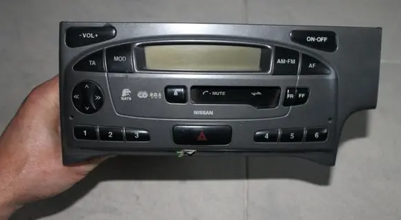 Nissan Primera Radio/CD/DVD/GPS head unit 7649342318