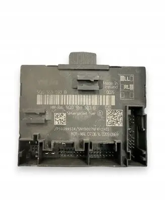 Audi A3 S3 8V Door control unit/module 5Q0959593B