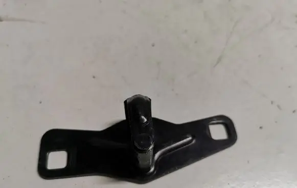 Audi A5 8T 8F Loading door lock loop/hook striker 8T0827507