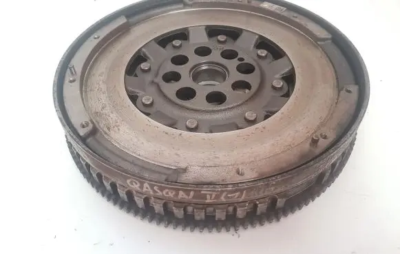 Nissan Qashqai Dual mass flywheel 1231000Q2M 123103008R