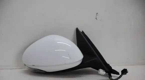 Alfa Romeo Giulia Front door electric wing mirror