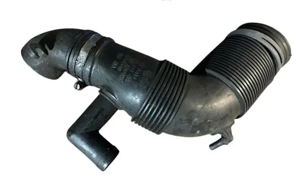 Volkswagen Cross Polo Air intake hose/pipe 6R0129654C 6R0129654 446349