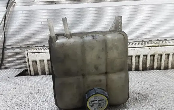 Mazda 3 I Coolant expansion tank/reservoir 3M5H8K218