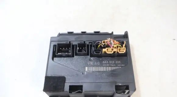 Volkswagen PASSAT B7 USA Central body control module