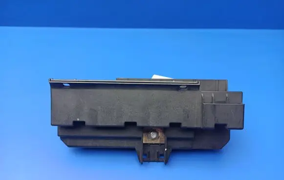 BMW 7 E65 E66 Fuse module 6900582