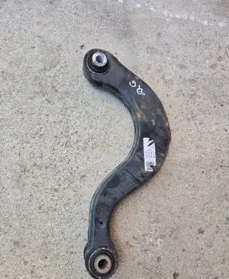 Rear control arm