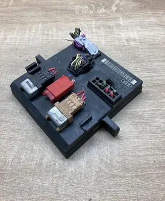 Audi A4 S4 B6 8E 8H Comfort/convenience module 8E0907279E