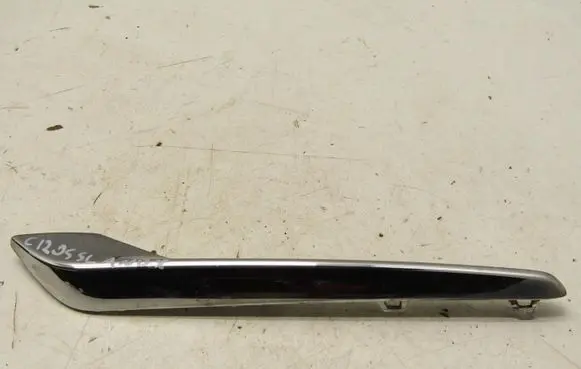 Opel Crossland X Front bumper splitter molding 13477107