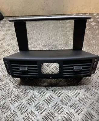 Infiniti M30 Dash center air vent grill P10751B34000 910751B34000