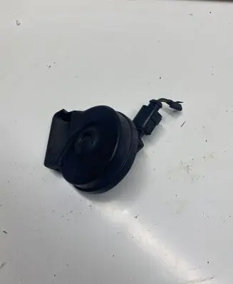 Volkswagen PASSAT B7 Horn signal A046522