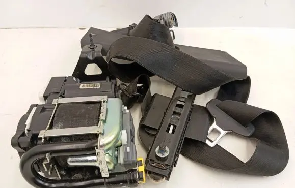 Land Rover Range Rover L405 Front seatbelt 627255600