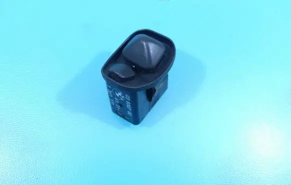 BMW 5 E34 Electric window control switch 1369331 IMPRK971429
