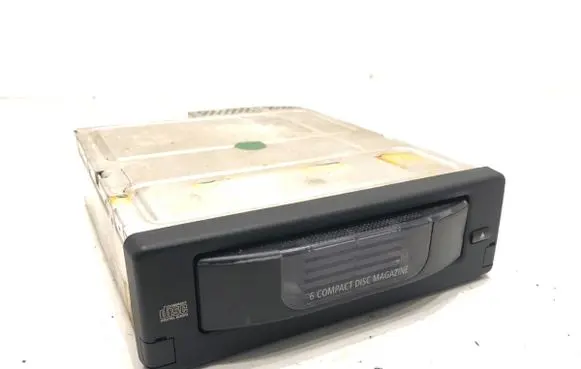 CD/DVD changer