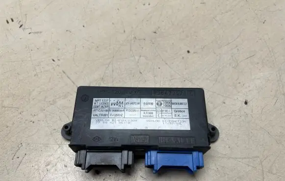 Renault Laguna I Comfort/convenience module 73847257