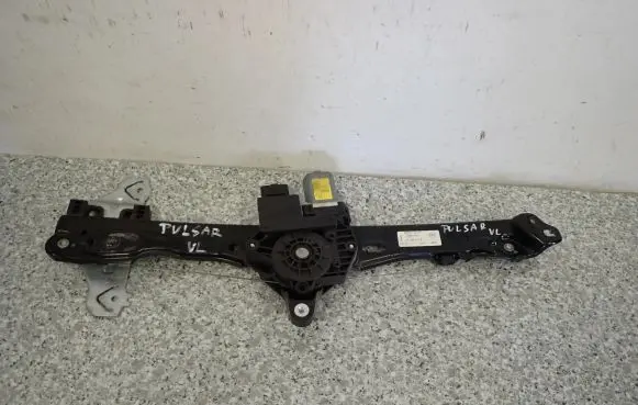 Nissan Pulsar Front door window regulator with motor
